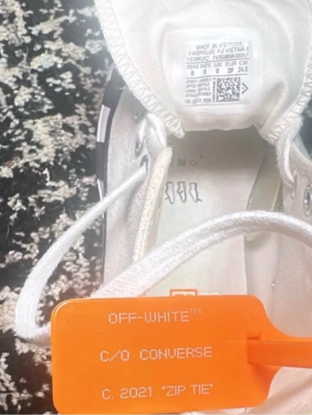 Off-White x Converse